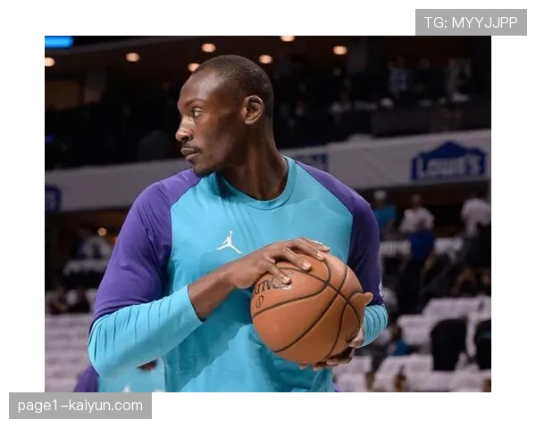 位置模糊化趋势加速，中锋外线发牌后卫内线背打成常态